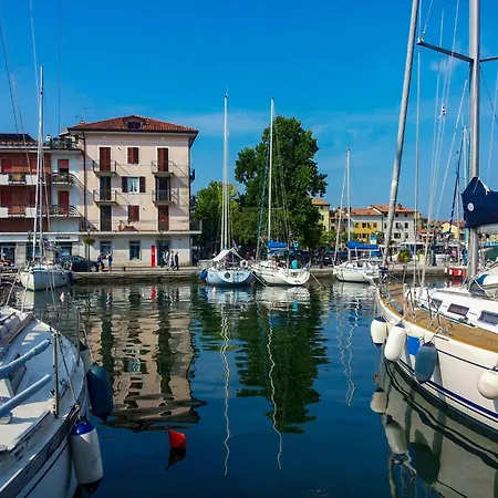 Mobilehomes In Foggia 53446 홀리데이파크